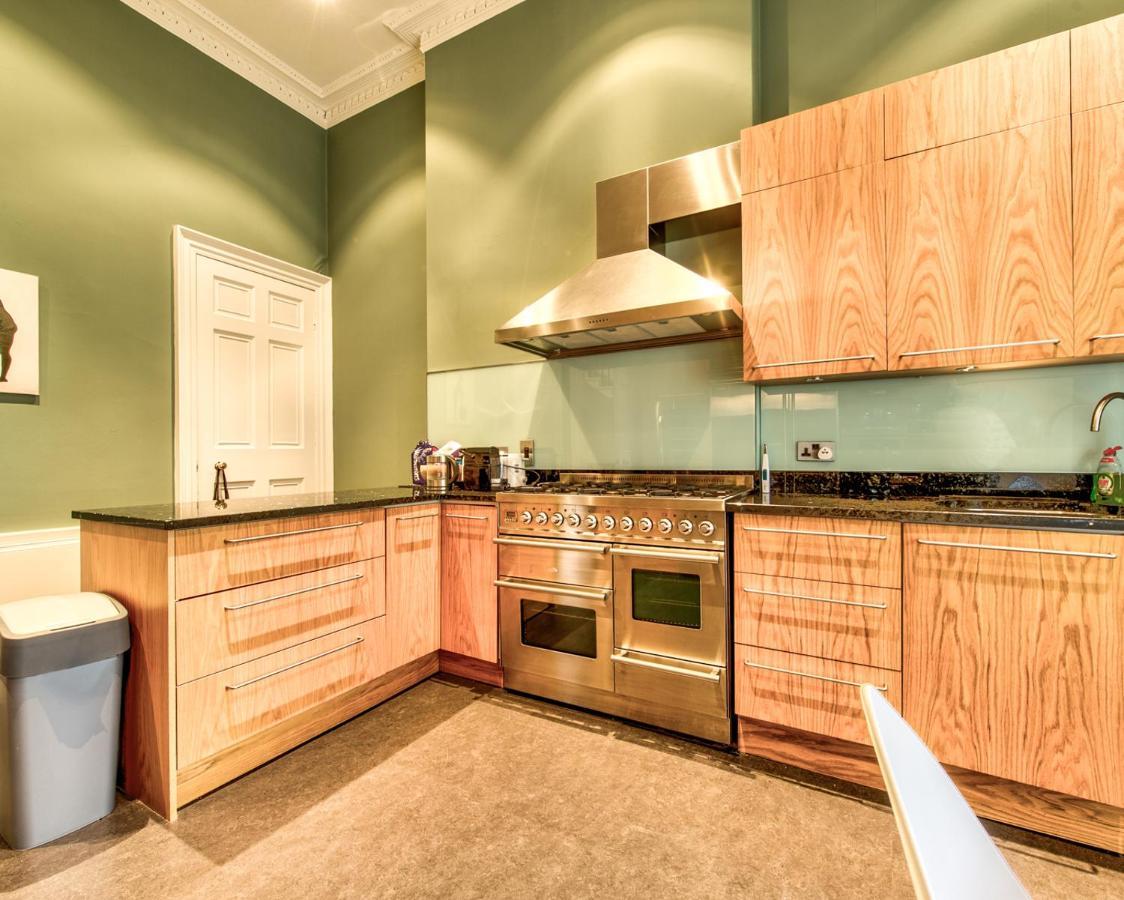 Beautiful City Centre Georgian 4 Bed Townhouse With Private Garden Edinburgh Buitenkant foto