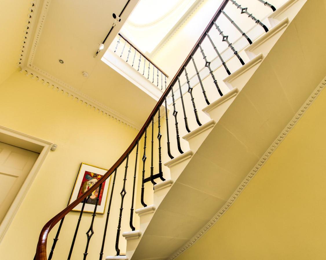 Beautiful City Centre Georgian 4 Bed Townhouse With Private Garden Edinburgh Buitenkant foto